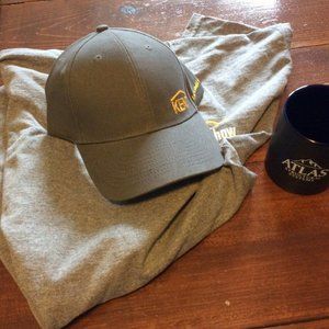 Gray BaseBall Set Mug Tshirt Adjustable Hat Large Mens Sportwear 3 Pieces